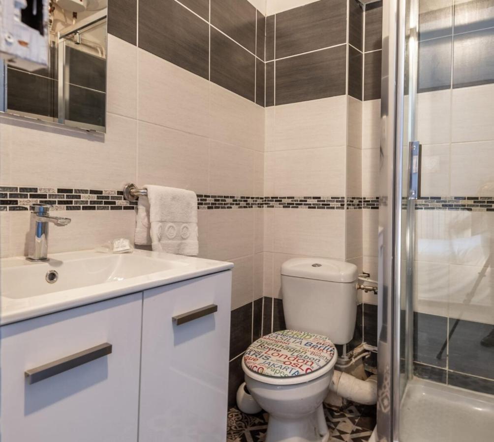 Studio For 2 Located In The City Center Apartment Анси Екстериор снимка